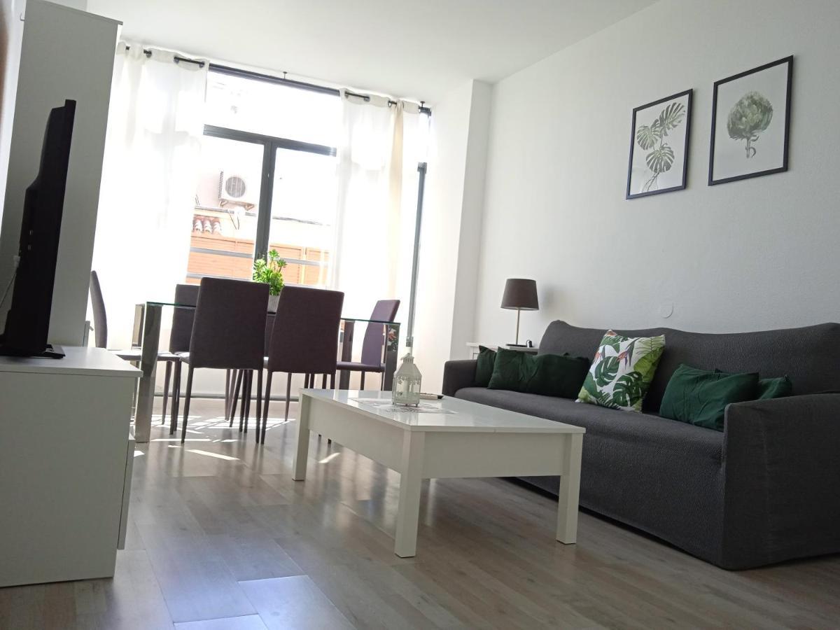 Apartamento Con Encanto 'Larios Luxy' Apartment มาลากา ภายนอก รูปภาพ