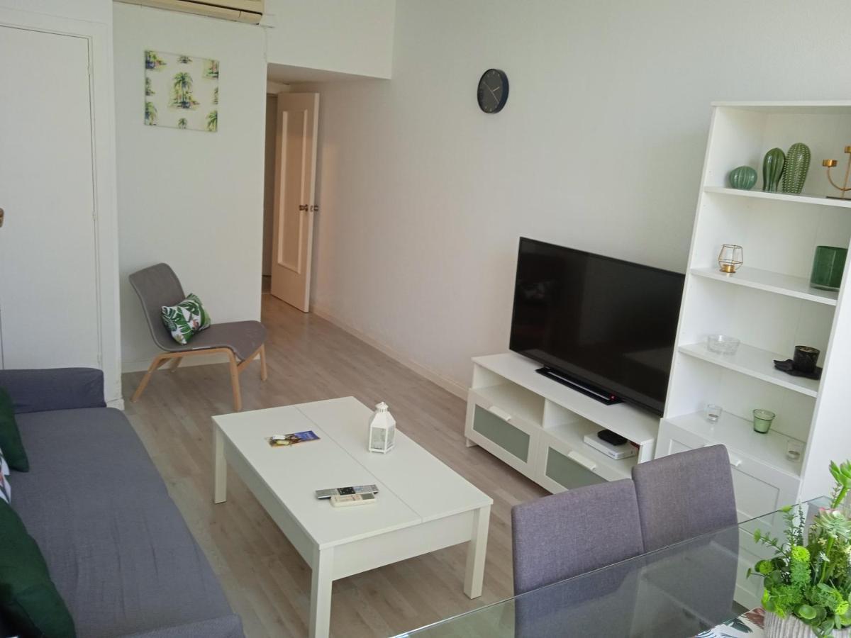 Apartamento Con Encanto 'Larios Luxy' Apartment มาลากา ภายนอก รูปภาพ