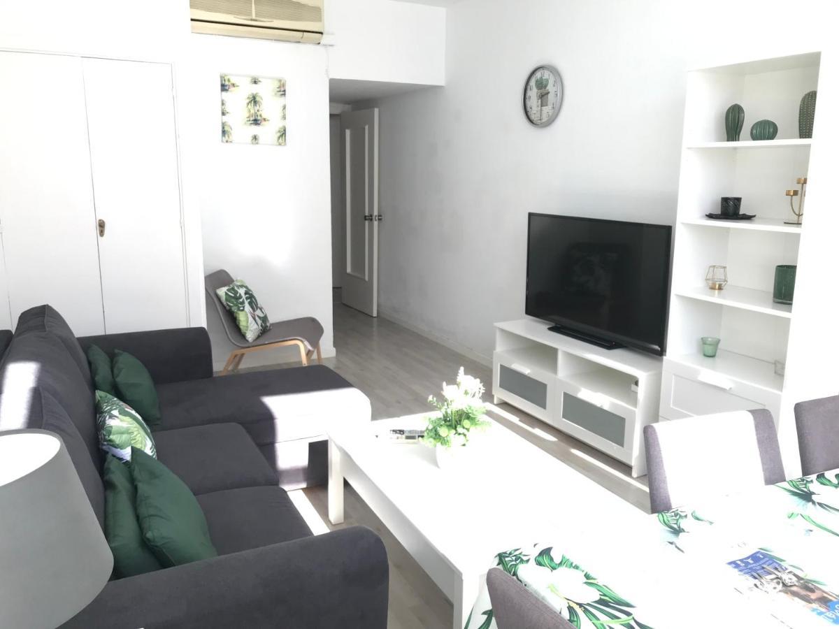 Apartamento Con Encanto 'Larios Luxy' Apartment มาลากา ภายนอก รูปภาพ