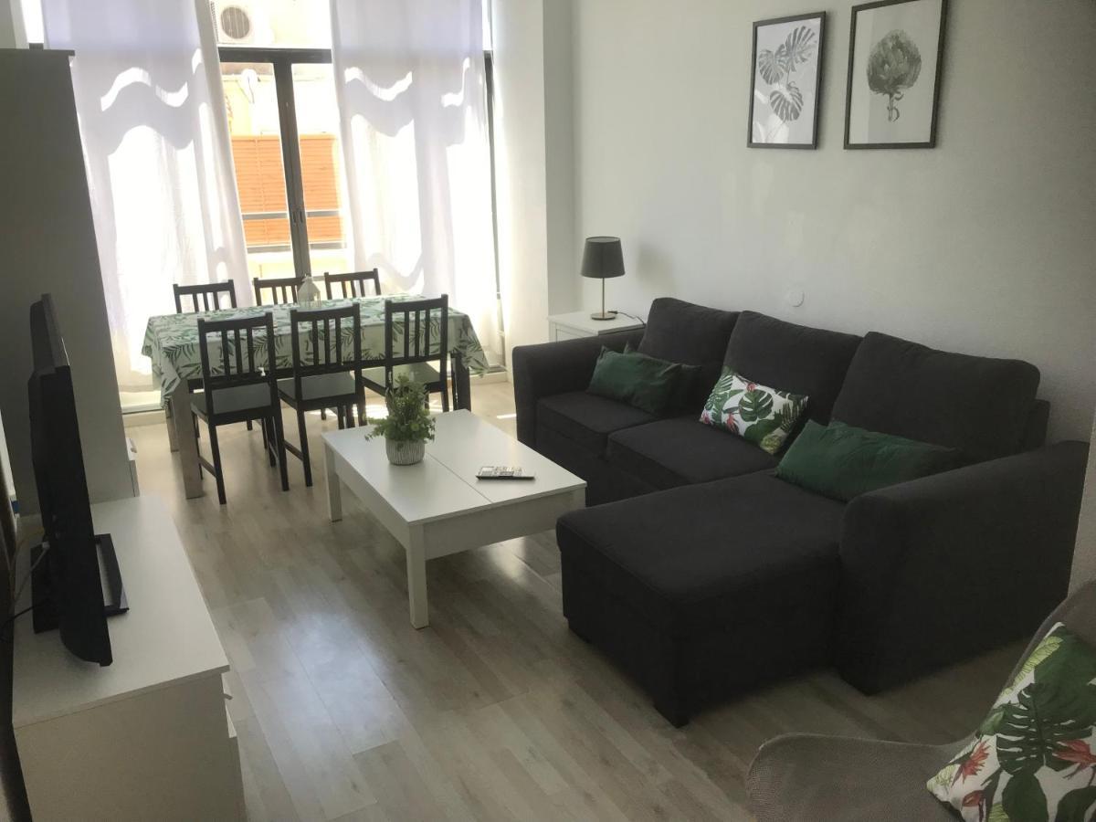 Apartamento Con Encanto 'Larios Luxy' Apartment มาลากา ภายนอก รูปภาพ