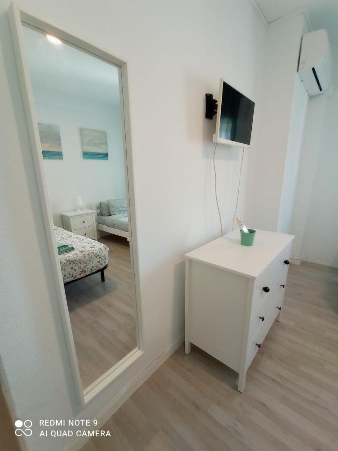 Apartamento Con Encanto 'Larios Luxy' Apartment มาลากา ภายนอก รูปภาพ